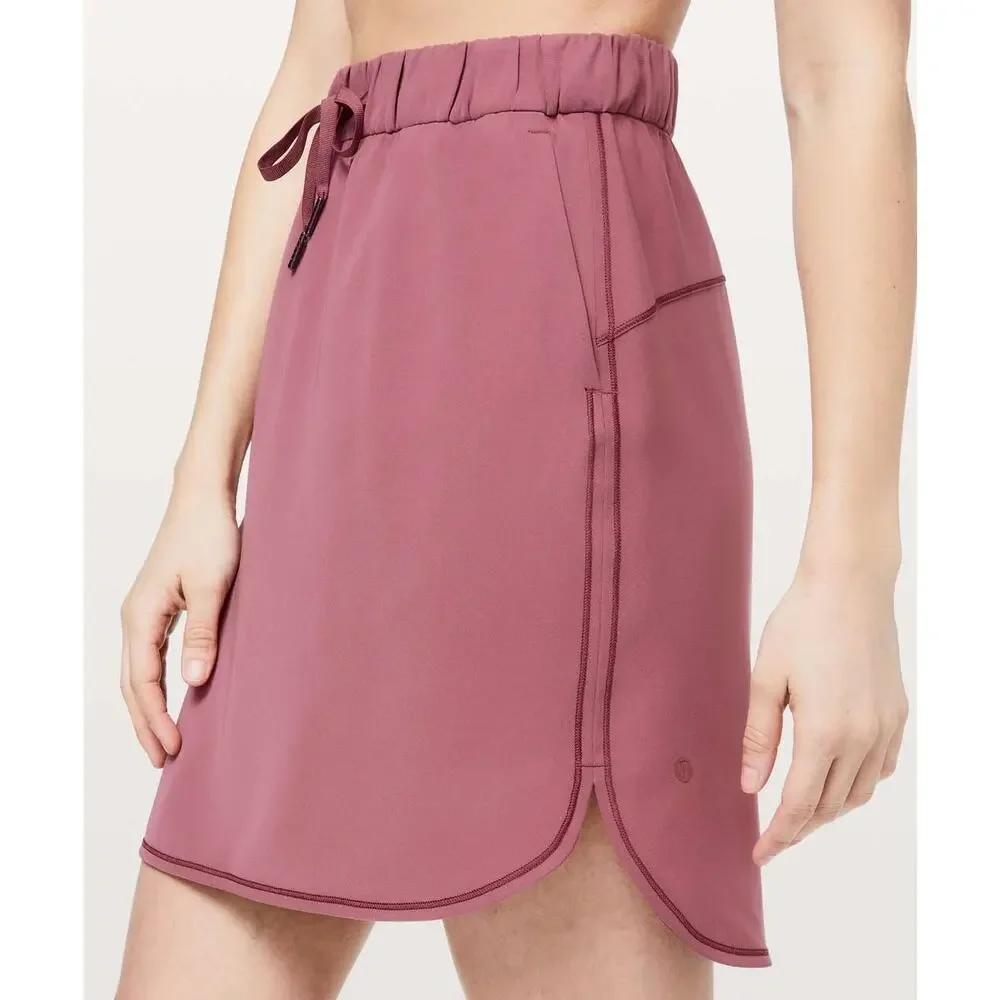 LULULEMON On The Fly Woven Skirt Size 12 Misty Merlot - Picture 3 of 8